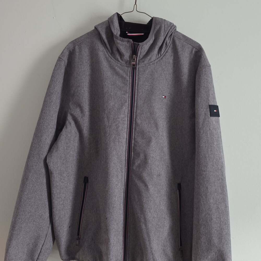 Tommy Hilfiger Men's Soft Shell Active Hoodie Jacket, Heather Gray, MSRP